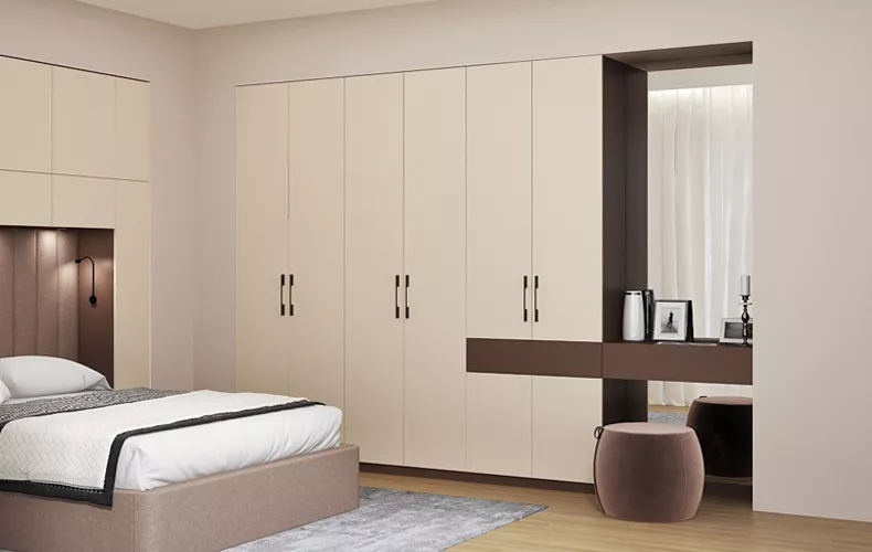 Мебель в спальн...