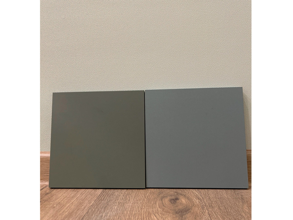 Угловая кухня и большая прихожая для молодой московской семьи в двухкомнатной квартире - фото №2