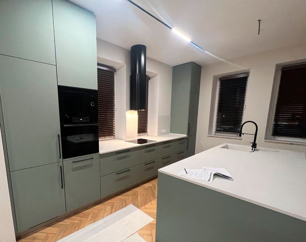 Кухня в загородном доме - фото №10