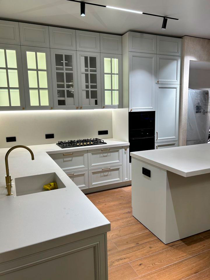 Кухня в загородном доме - фото №7