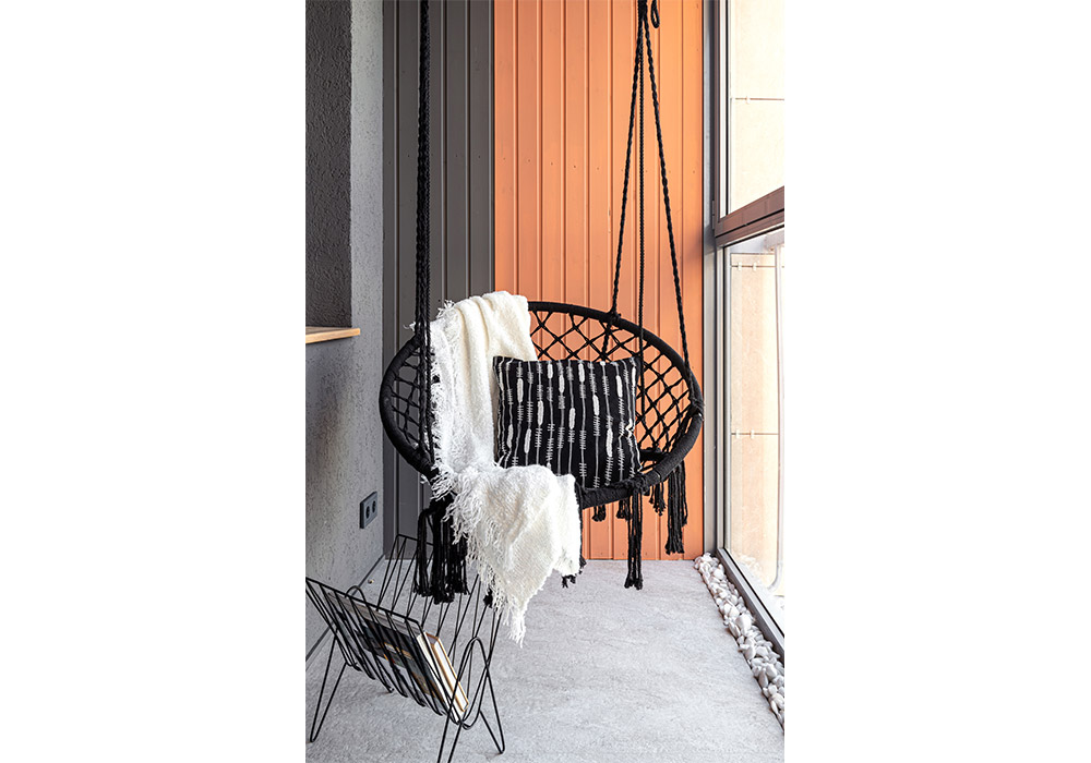 Северная сдержанность и южный темперамент в однокомнатной квартире - фото №27