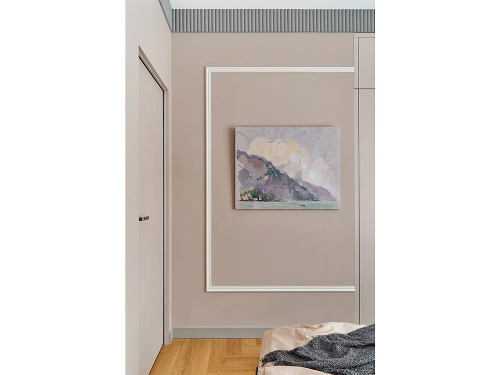 Зона комфорта: ода белому и бежевому цвету в московской евродвушке - фото №16