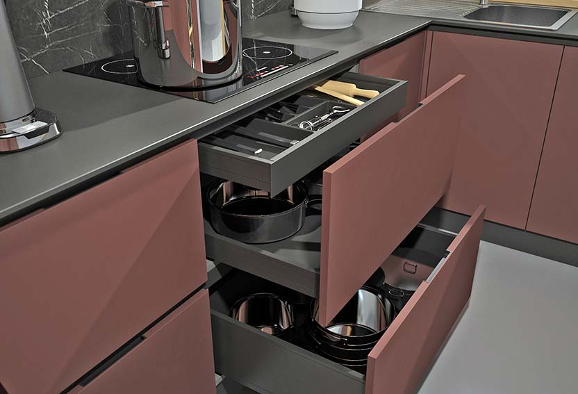 Как уберечь кухню от пятен и царапин - фото №11