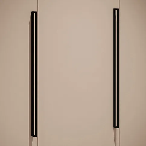 Трёхдверный распашной шкаф с зеркалом в прихожую - детальное фото № 9